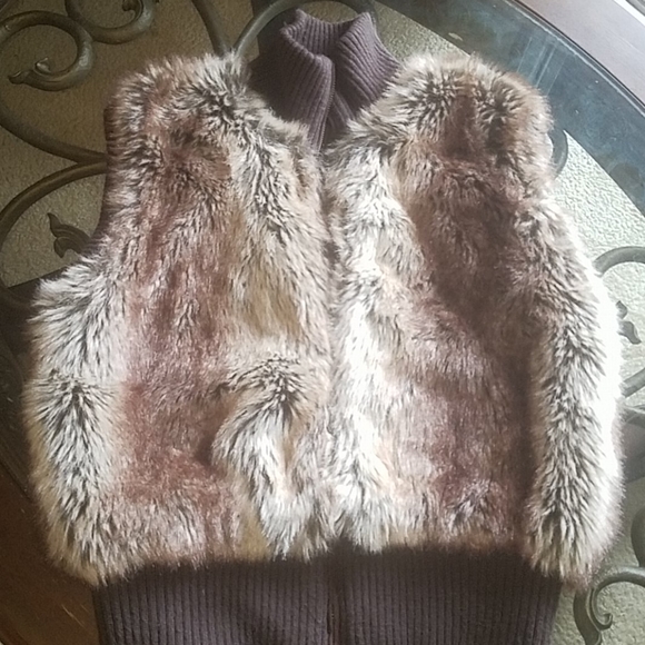 Jackets & Blazers - 🎉Faux Fur Vest